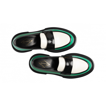 Type 218 - Vert, ivoire et noir