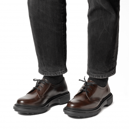 Type 217 - Dark brown