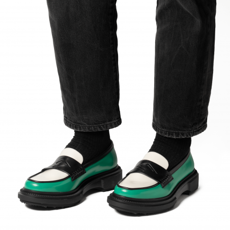 Type 218 - Green, ivory and black