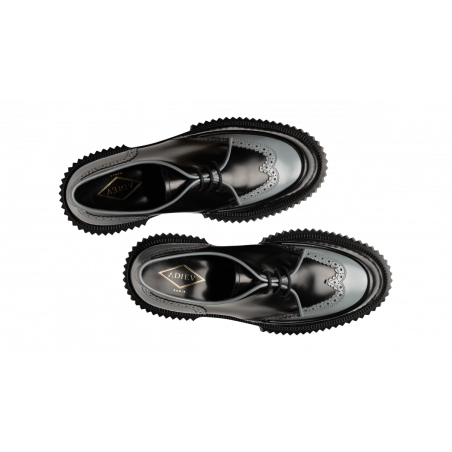 Type 213 - Black and grey