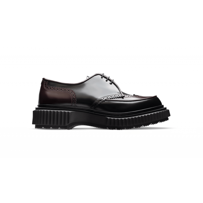 Type 213 - Noir et bordeaux