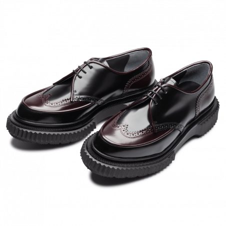 Type 213 - Noir et bordeaux