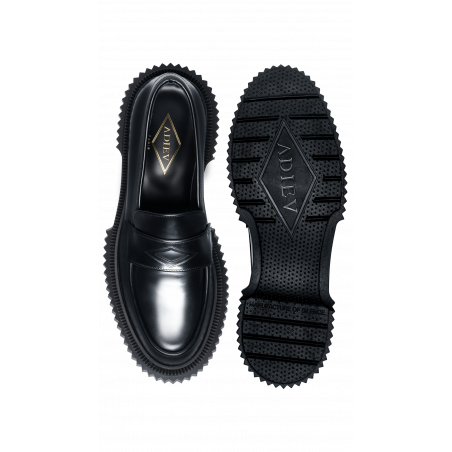 Type 182 - Black