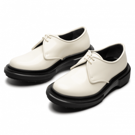 Type 220 - Ivory