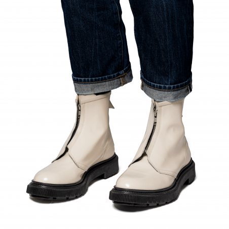 Type 197 Men - Ivory