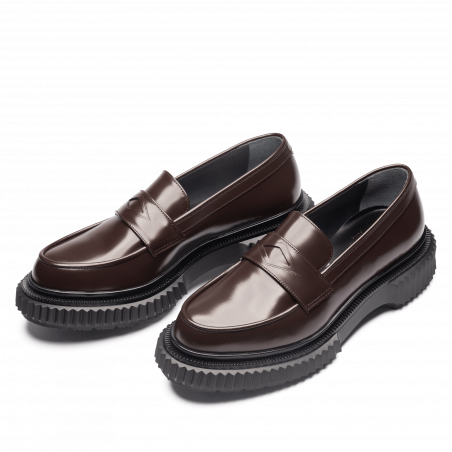 Type 182 - dark brown