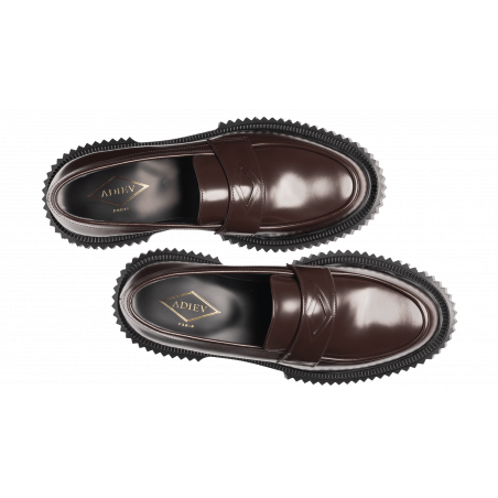 Type 182 - dark brown