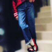 ❣️ A pretty colorful photographic blur to start this week with the red and white Type 5 loafers ❣️

❣️📷 @outfitdemaman 

#adieushoes #type5 #loafers #redshoes #blur #happymonday